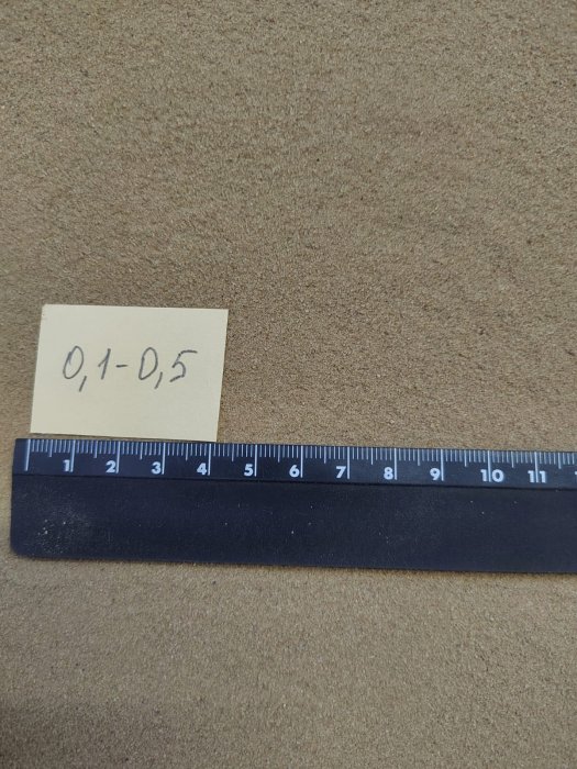 Кварцевый песок для площадок фр. 0,1-0,5 мм.  купить в Ростове фото 