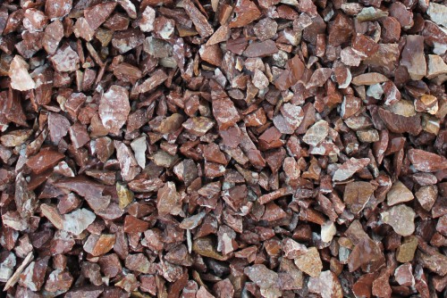  Мраморная крошка (щебень крошка розовый) фр. 10-20 мм.  купить  в Ростове мрамор розовый, красный каменная декоративная крошка ландшафтная 7700 руб/т   фото 