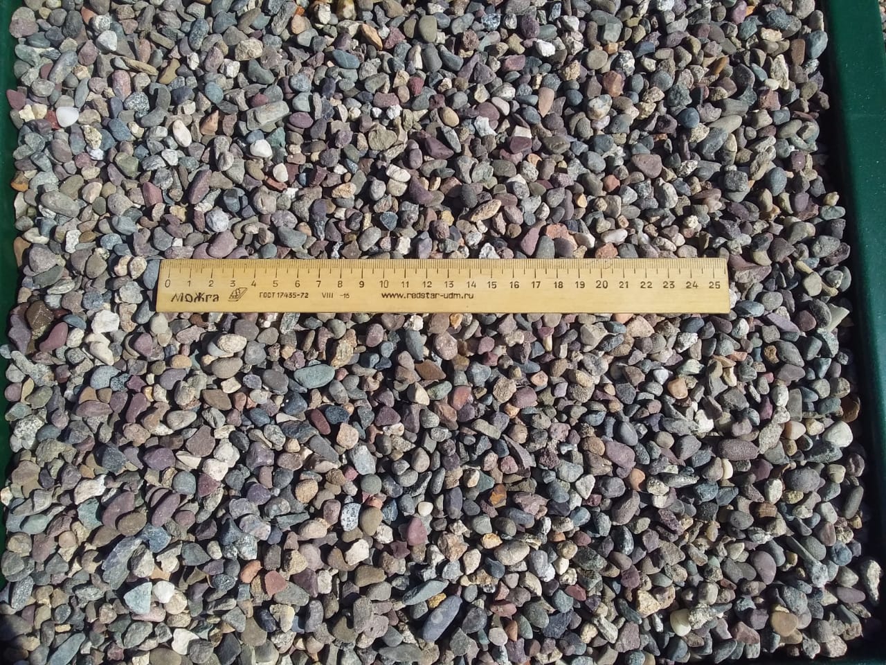  Галька речная окат цветная фр.5-10 мм. купить   в Ростове галька речная белый, серый, красноватый, синий, темно-серый речная окатанная галька декоративная 5000 руб/т   фото 