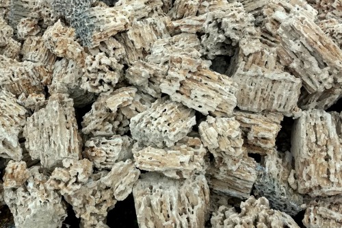 Крымский природный меотис фр. 100-500 мм.  купить в Ростове меотис бежевый рыжий молочный желтый ракушечник 4 500 руб/т   фото 