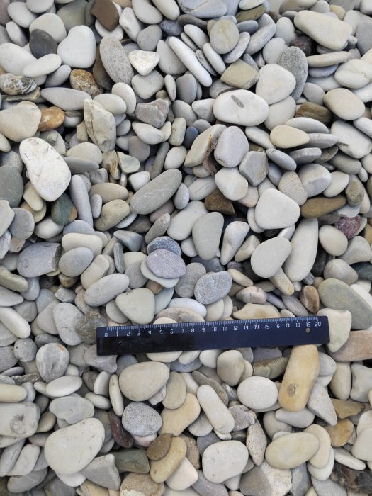 Галька черноморская фр. 20-40 мм.  купить с доставкой в Ростову фото 