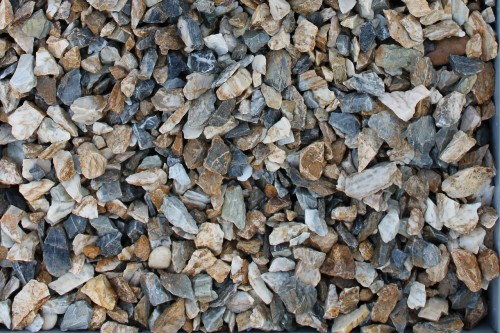  Мраморная крошка (щебень крошка медовый), фр. 10-20 мм.  купить  в Ростове песчаник бежевый, серый каменная ландшафтная крошка  9900 руб/т   фото 