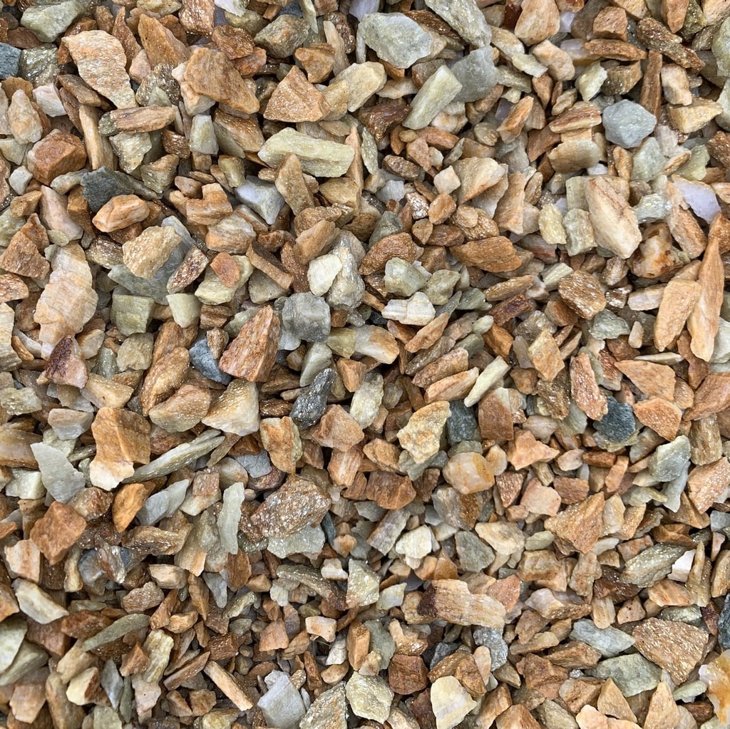  Щебень крошка желтый (ЗЛАТОЛИТ) фр. 5-10 мм.  купить  в Ростове мрамор золотистый, бежевый, желтый каменная ландшафтная декоративная крошка здатолита 8 000 руб/т   фото 