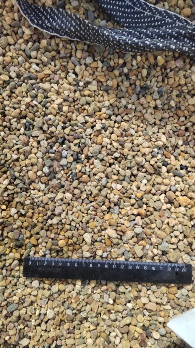 Галька окат (серо-желтая) фр.5-10 мм. купить   в Ростове галька речная рыжий, желтый, рыжий, серо-желтый речная окатанная галька декоративная 4000 руб/т   фото 
