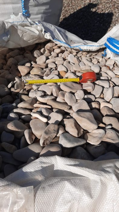 Галька каспийская фр. 40-70 мм.  купить с доставкой в Ростову фото 