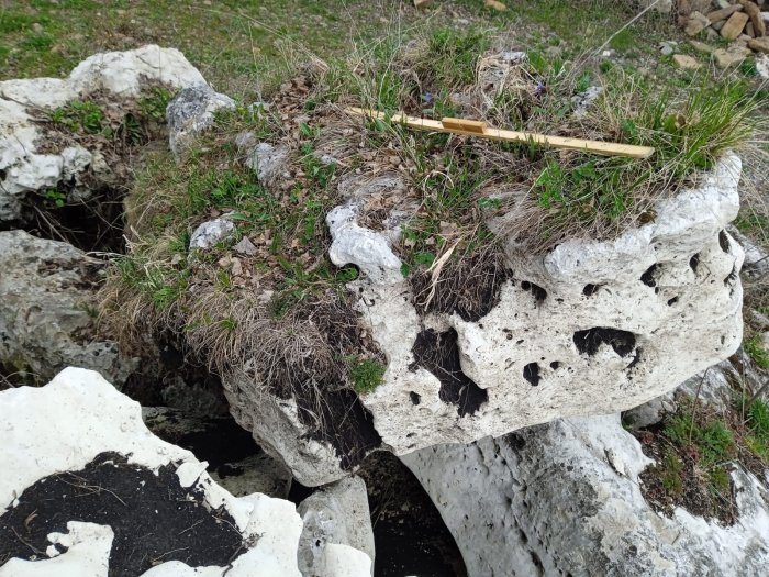 Выветренный известняк (степной) фр. 500-1500 мм.  купить в Ростове    8 500 руб/т   фото 