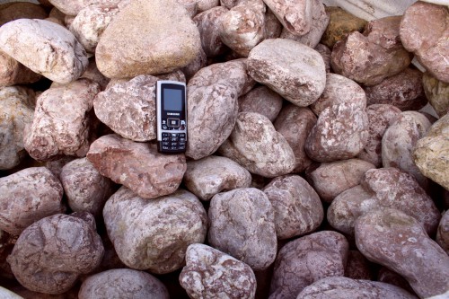 Розовый валунчик фр.100-300 мм.  купить в Ростове крупный природный камень розовый, серый молочный красный речной галечник природный 7850 руб/т   фото 