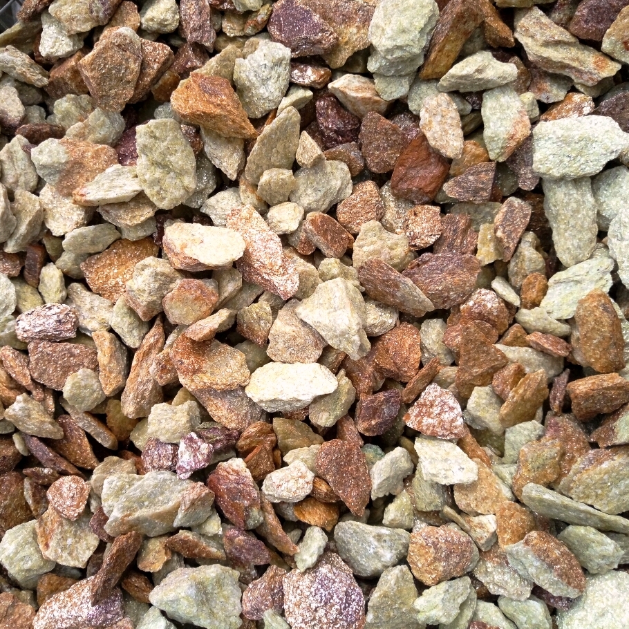  Щебень крошка желтый (ЗЛАТОЛИТ) фр. 20-40 мм.  купить  в Ростове златолит бежевый, золотистый, желтый декоративная каменная крошка 8 000 руб/т   фото 