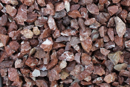  Мраморная крошка (щебень крошка розовый) фр. 20-40 мм.  купить  в Ростове мрамор розовый, красный мраморная крошка декоративная 7700 руб/т   фото 