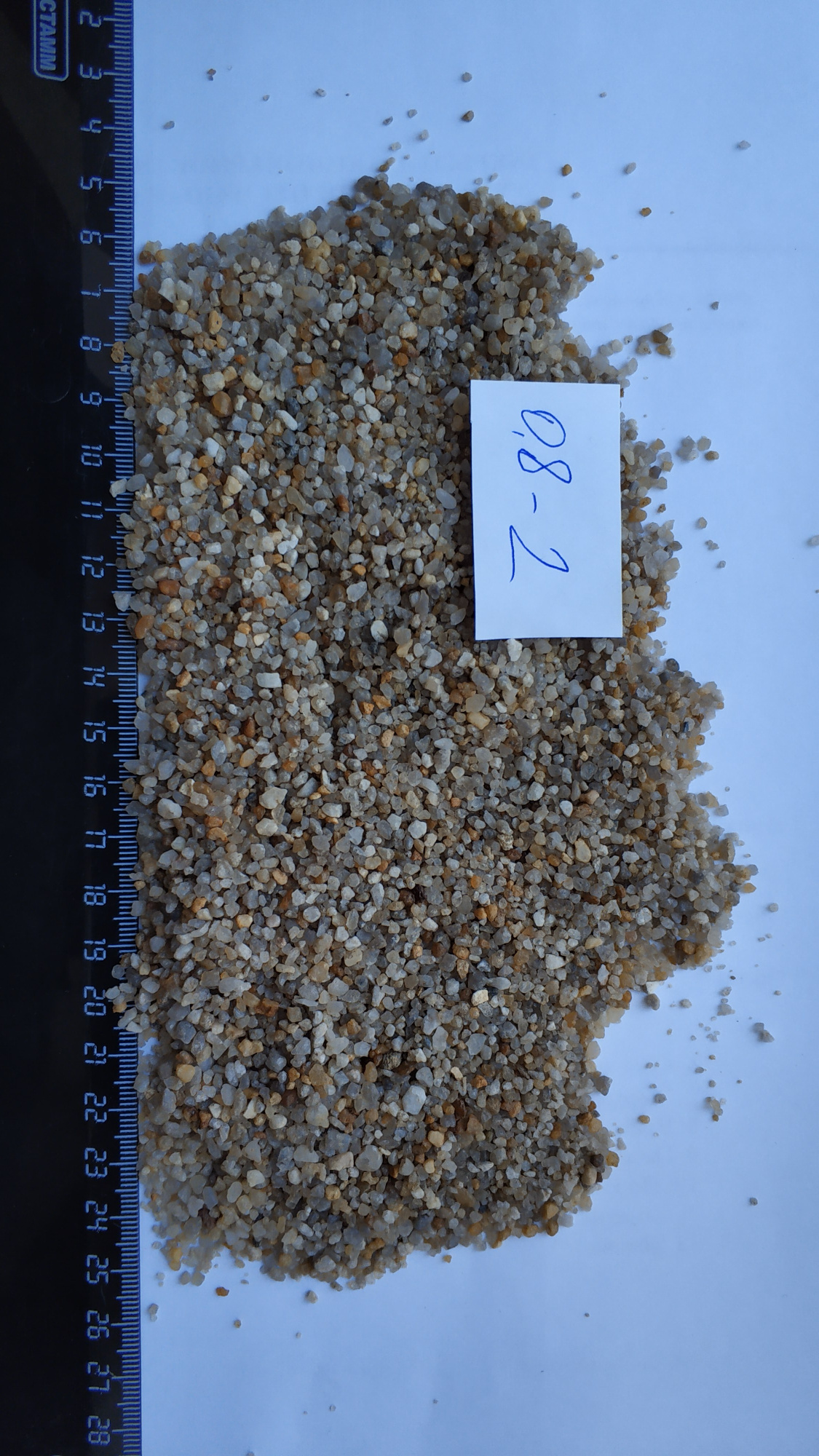 Кварцевый песок для площадок фр. 0,8 - 2 мм.  купить в Ростове фото 